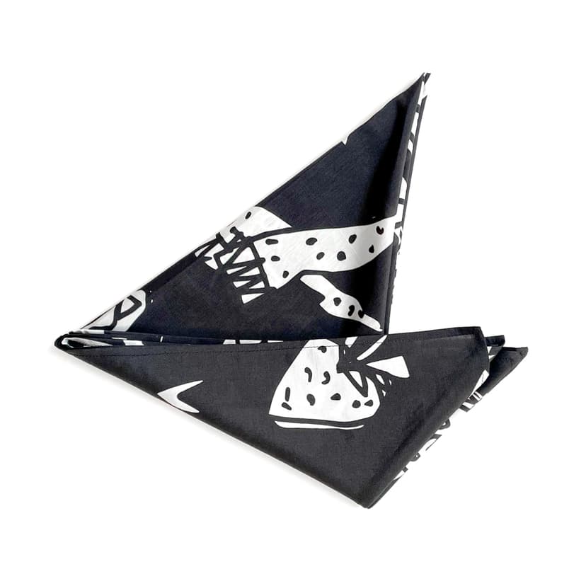Dirty black scarf